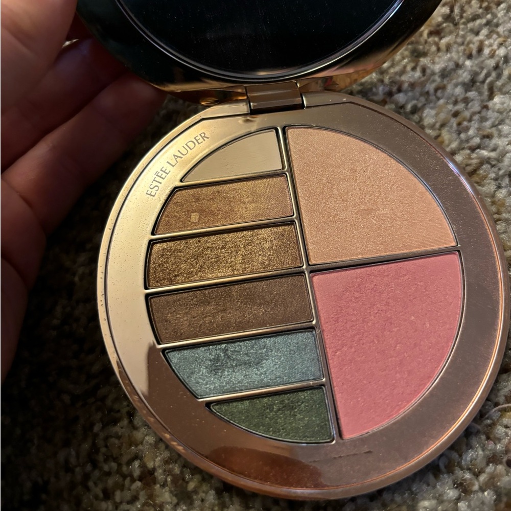 Never used estee lauder palette
